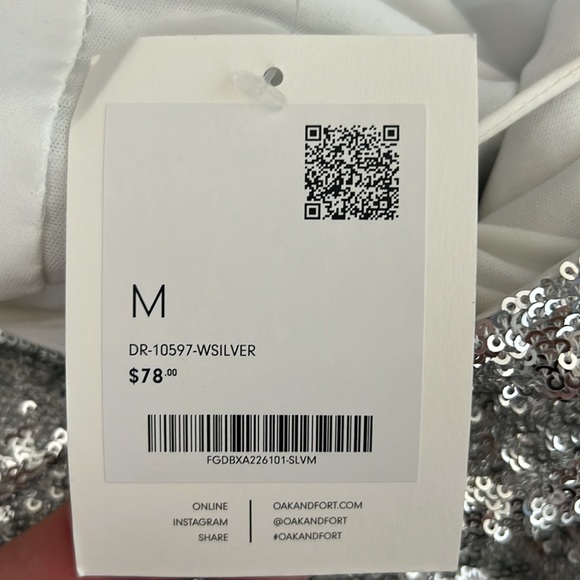 Brand new Oak + Fort silver sequin dress. Size M - Picture 6 of 8
